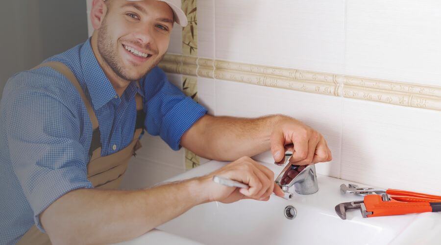Professional clogged drains services in Kesley, IA